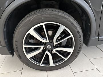 Fotografie des Nissan X-Trail 1.6 dCi Xtronic Tekna