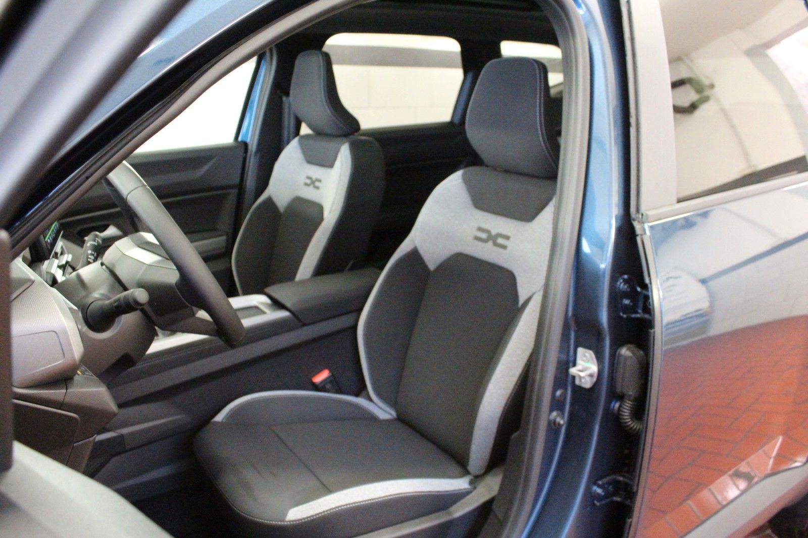 Fahrzeugabbildung Dacia Bigster Hybrid 155 Journey*Winter-Plus-Paket*