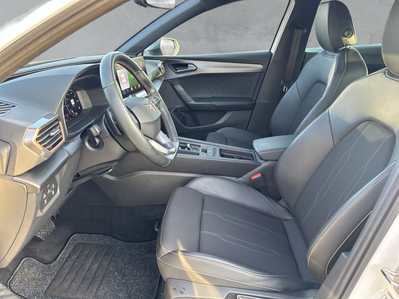 Fahrzeugabbildung CUPRA Leon 1.5 eTSI 150 PS DSG