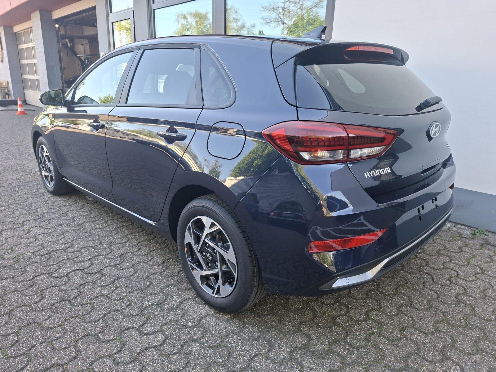 Hyundai i30 1.6 T-GDI 7DCT GO SHZ|NAVI|PDC|KAMERA