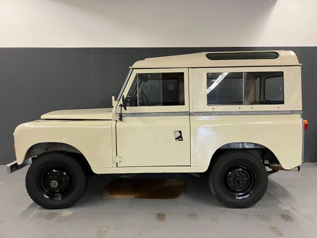 Land Rover Santana