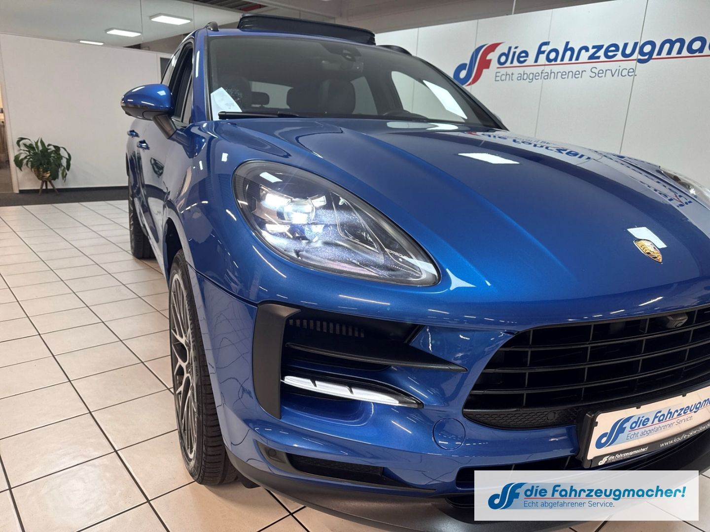 Fahrzeugabbildung Porsche Macan S El. Panodach Navi Memory Sitze Soundsyst