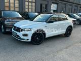 Volkswagen T-Roc Sport DSG Carplay*PANO*AUTOMATIK*R-LINE - Volkswagen T-Roc mit Diesel-Antrieb: Limousine