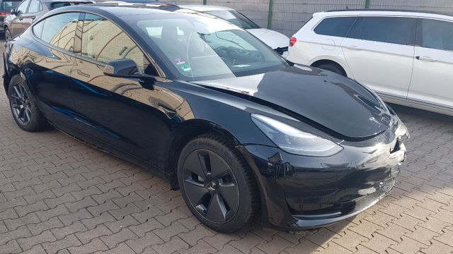 Tesla Model 3 Hinterradantrieb RWD