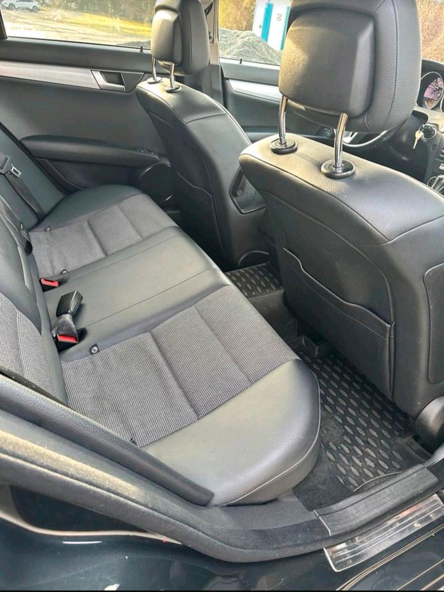 Mercedes-Benz C220 2011 — двигун 170 HP (125kW)