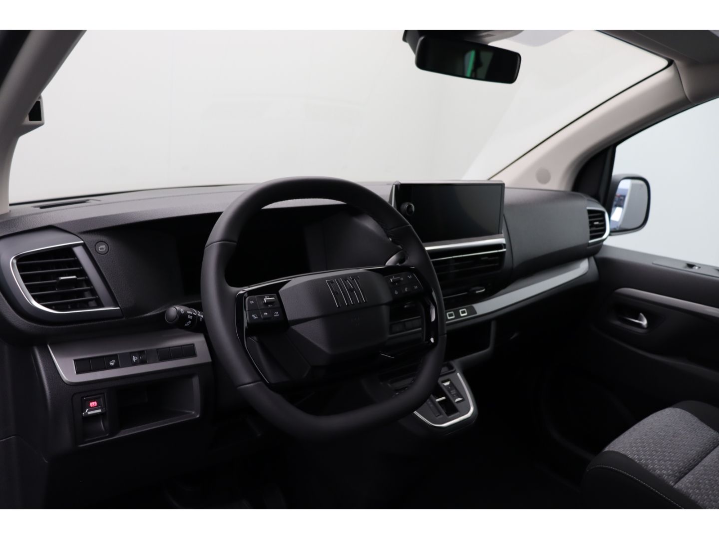 Fahrzeugabbildung Fiat Ulysse series 4 ICON L3 Diesel Totwinkelass.LED