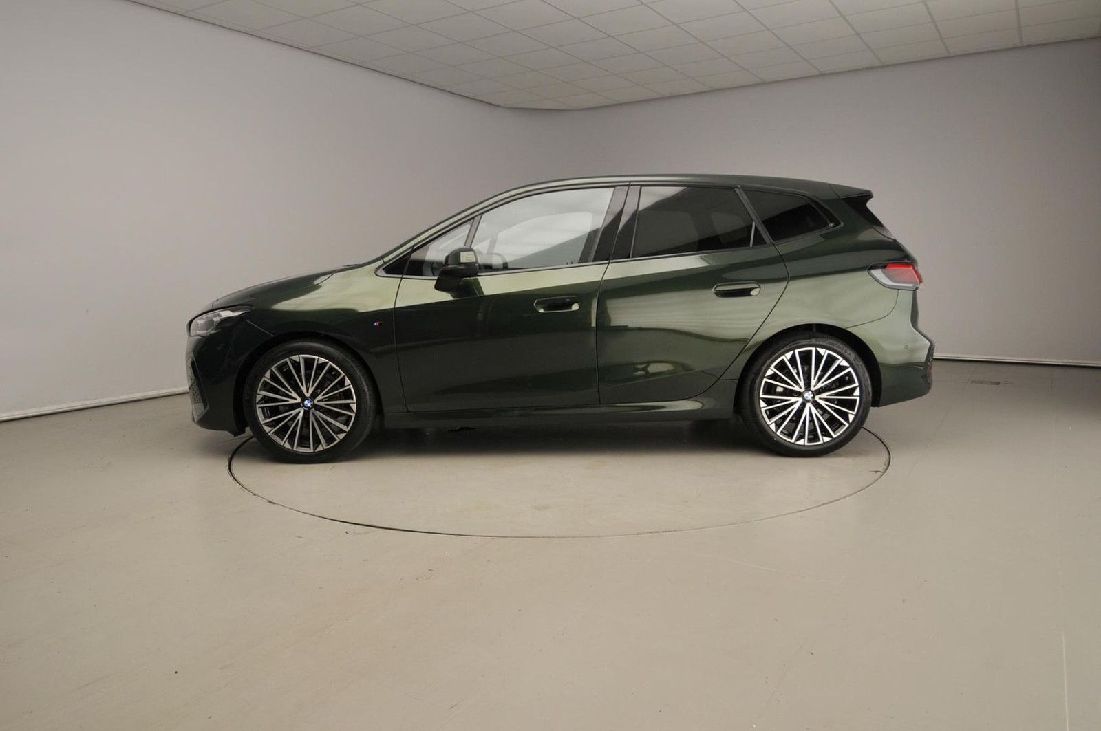 BMW 218 Active Tourer 2-serie 218d automatik | M Spo imagem 2