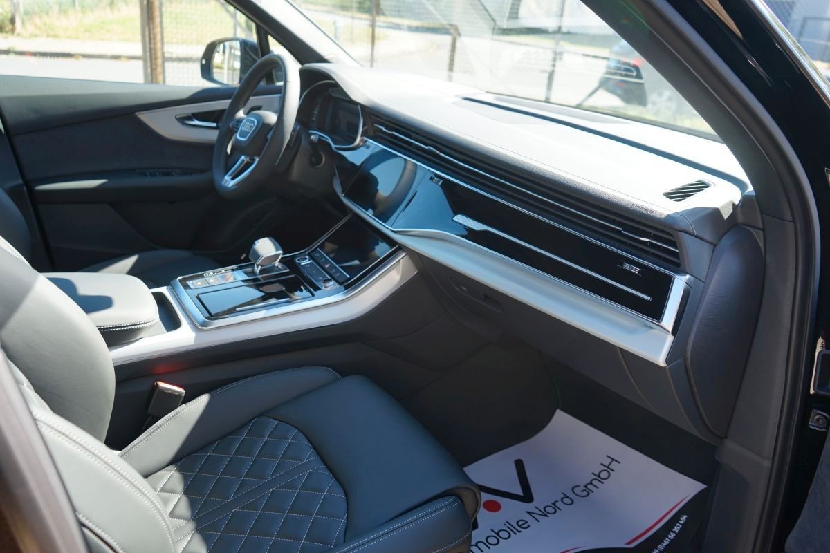 Fahrzeugabbildung Audi Q7 50 TDI Quattro S-line Plus*Pano*Head Up*360