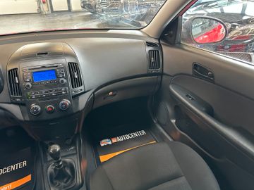 MYAUTOCENTER – Gebraucht- und Jahreswagen mit Werkstattservice in Pfaffenhofen Hyundai i30 *Scheckheft*Klimaanlage*TÜV-NEU*