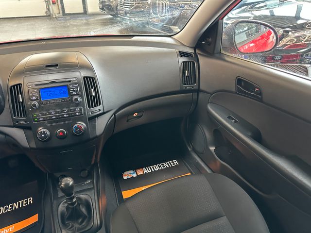 MYAUTOCENTER – Gebraucht- und Jahreswagen mit Werkstattservice in Pfaffenhofen Hyundai i30 *Scheckheft*Klimaanlage*TÜV-NEU*