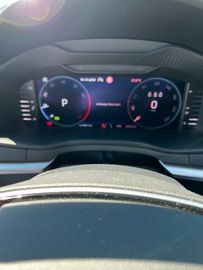 Skoda Karoq Balance 1,5 TSI DSG NAVI LED Kamera