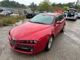 Alfa Romeo Alpha Romeo 159 Sportwägen. 2.4 Motor - Alfa Romeo 159: Automatik