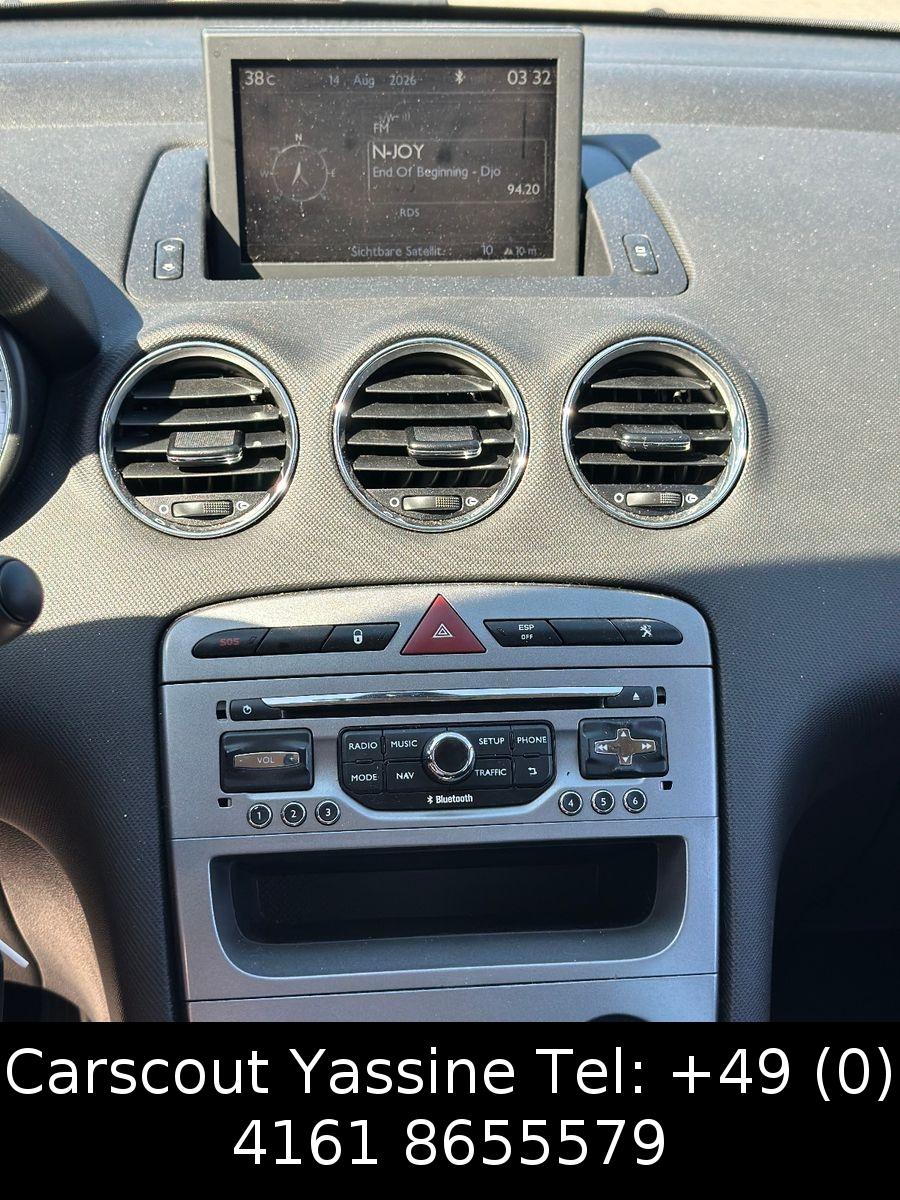 Peugeot 308 2012 — photo 15
