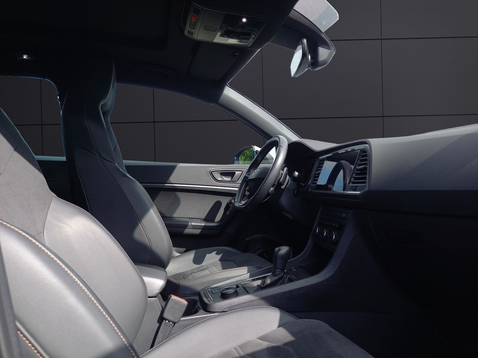 Fahrzeugabbildung CUPRA Ateca Edition VZ 2.0 TSI 4DRIVE DSG ACC LED AHZ