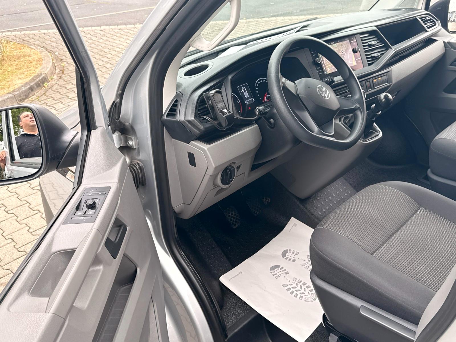 Volkswagen T6.1 2.0 TDI Transporter Kasten FWD*GR.NAVI*PDC*