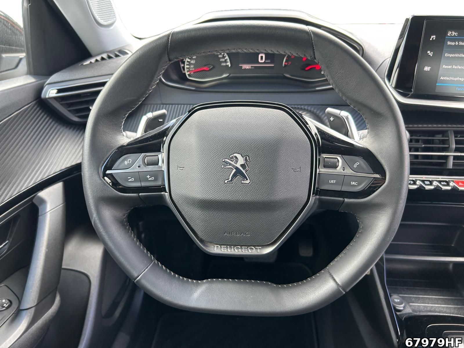 Fahrzeugabbildung Peugeot 2008 Active Pack 1.2 Turbo 96kW*SHZ*