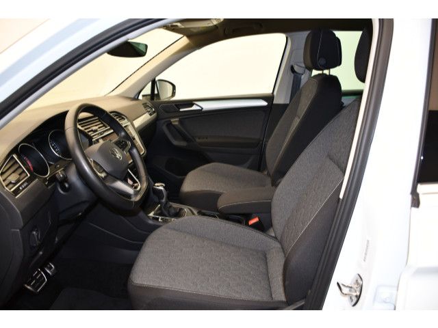 Volkswagen Tiguan 1.5 TSI DSG Move AHK ACC Rückkam foto 3