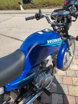 Honda CG125 - nur knapp 2.000 km! - Offers matching your search criteria