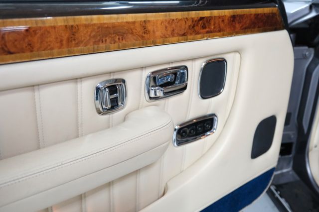 Fahrzeugabbildung Bentley Brooklands 6.75 LHD/Blau mit beige