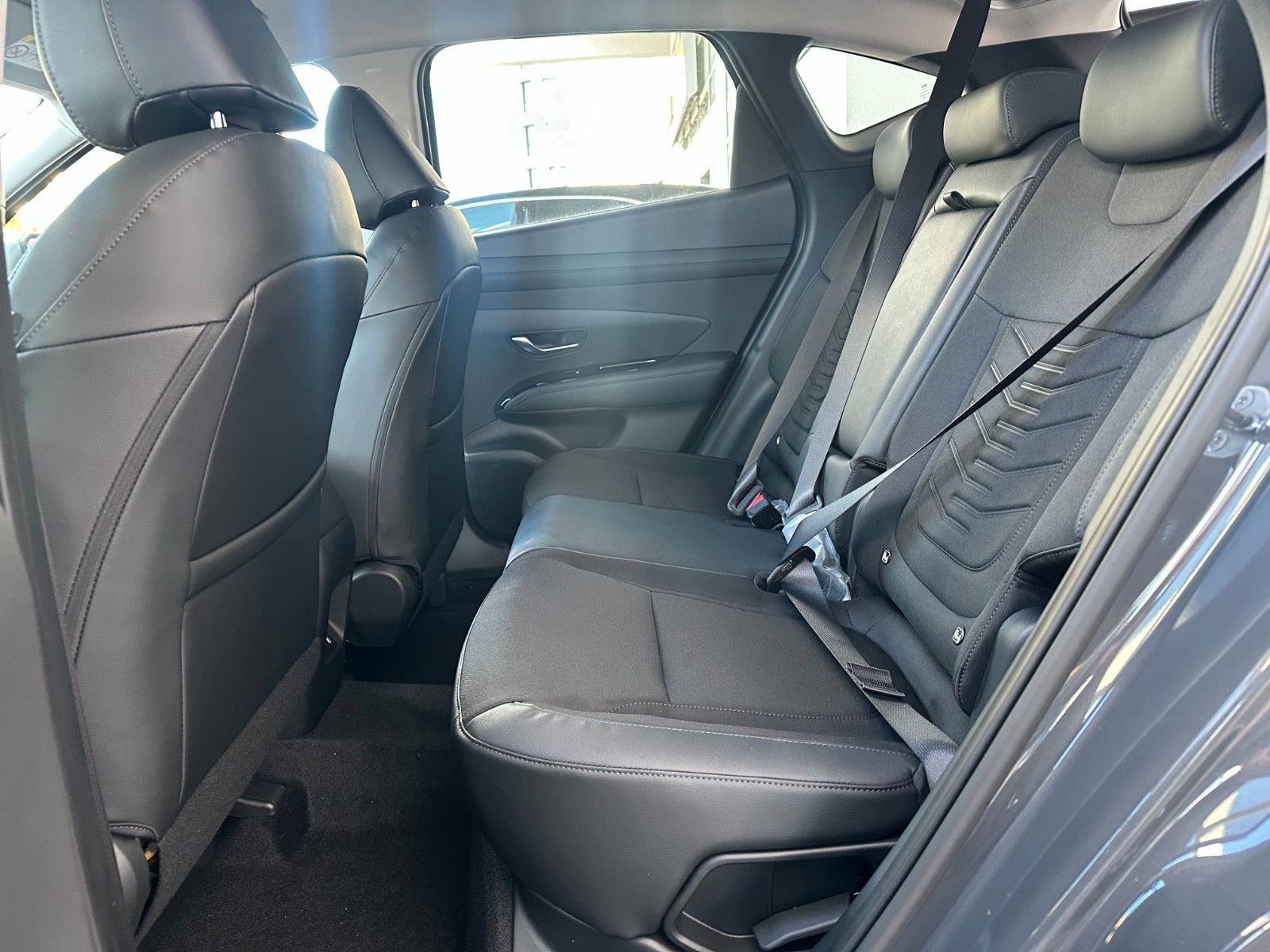 Fahrzeugabbildung Hyundai Tucson 1.6 T-GDI Trend Kamera,LED,Navi,SHZ,ACC