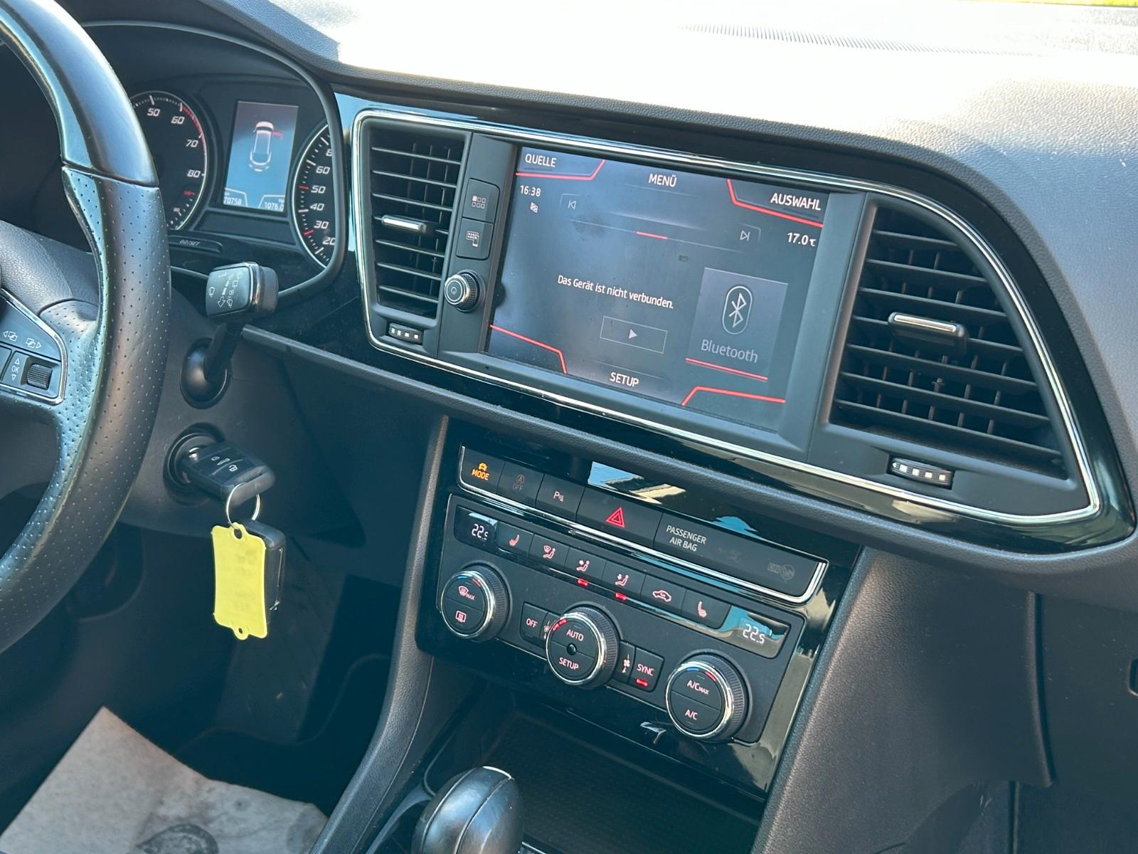 Seat Leon ST 1.8 FR DSG LED Navi AHK Sitzheizung PDC