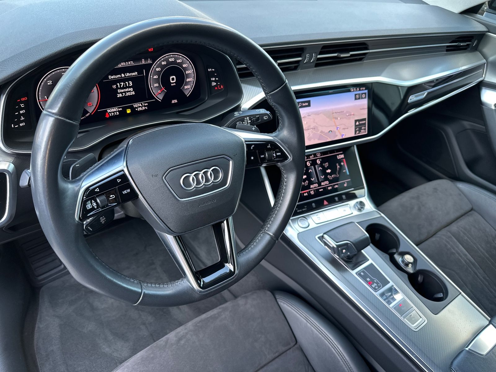 Fahrzeugabbildung Audi A6 Avant 40 TDI Sport NAV+LED+SHZ+KAM+AHK+DAB