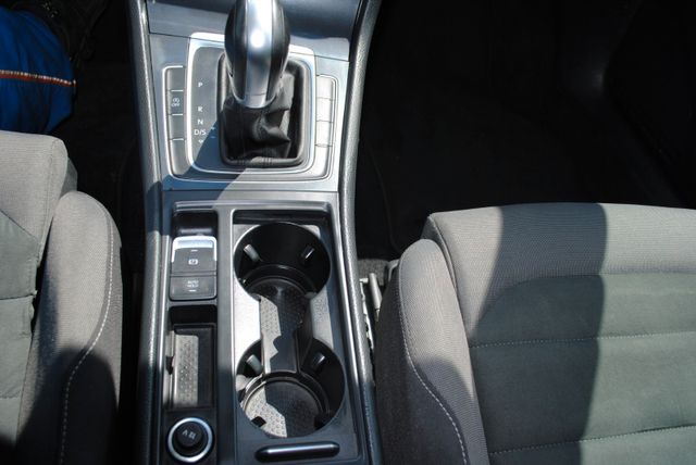 Fahrzeugabbildung Volkswagen Golf VII 1.6 Comfortline NAVI+LED+ACC+AUTOM.