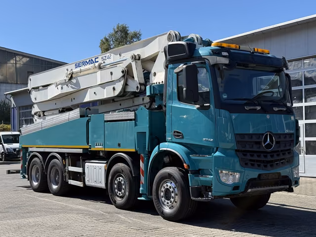 Mercedes-Benz AROCS 3742 8x4 Euro 6 Sermac 5Z42