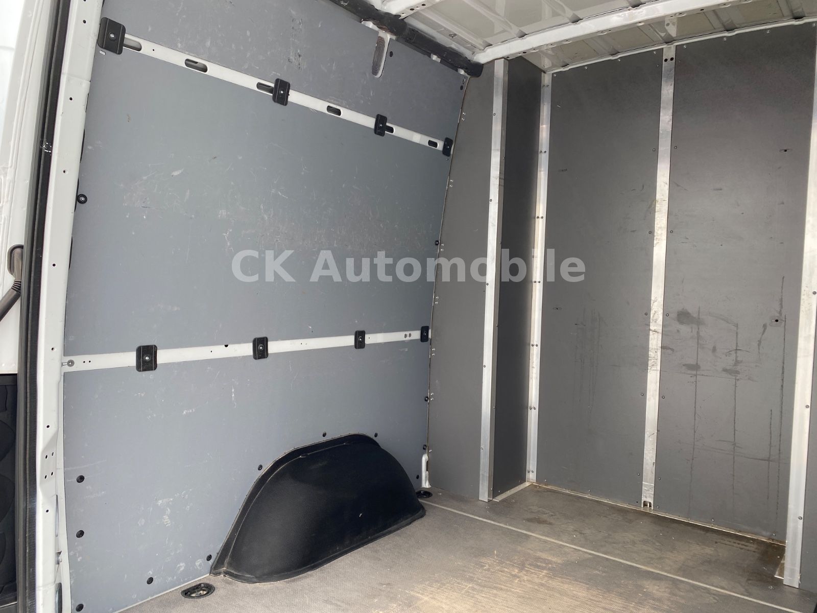 Fahrzeugabbildung Mercedes-Benz Sprinter III Mixto 319CDI Autom./5 Sitze/Navi