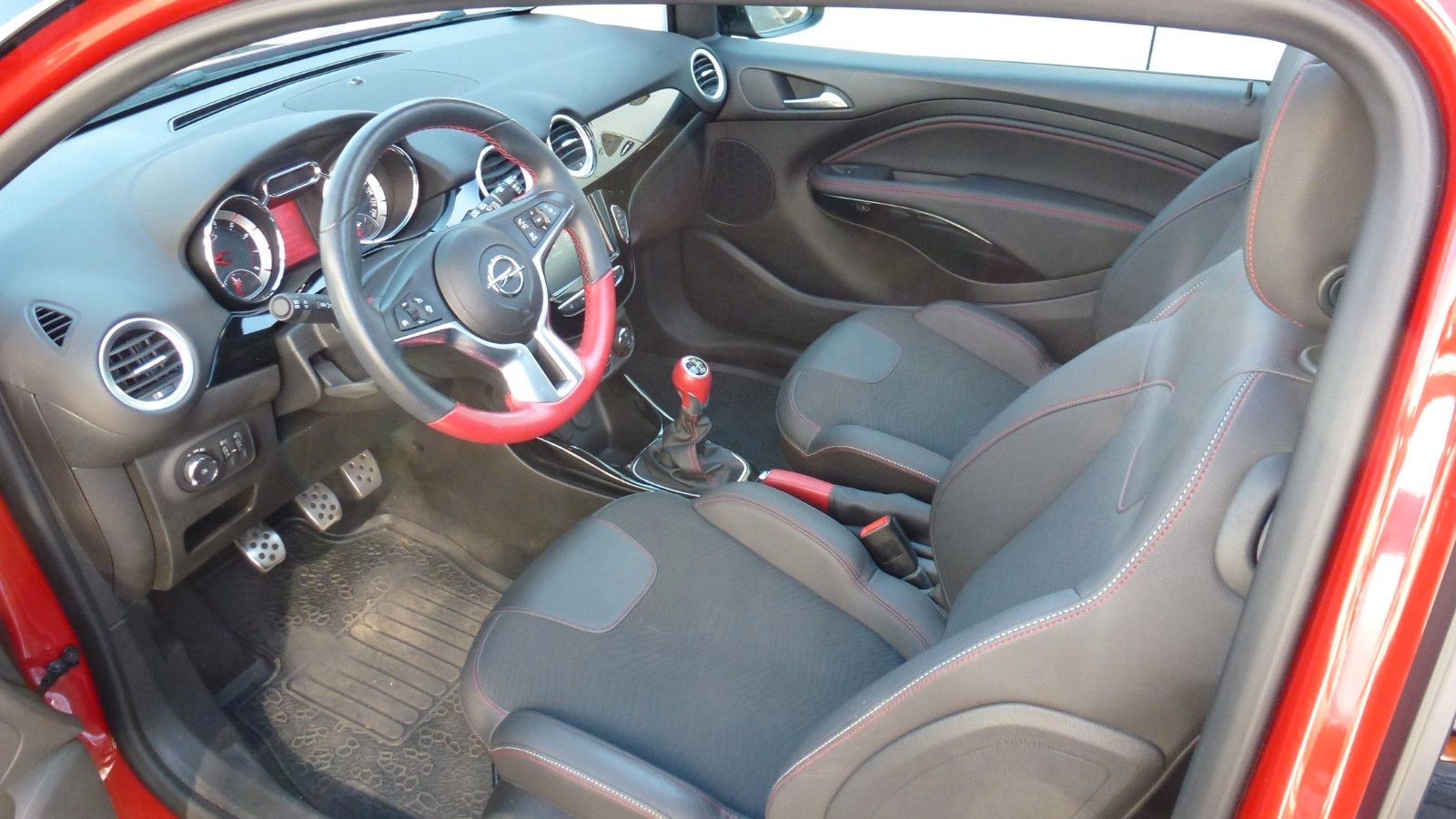 Fahrzeugabbildung Opel Adam Rocks S FALTDACH -OPENAIR-