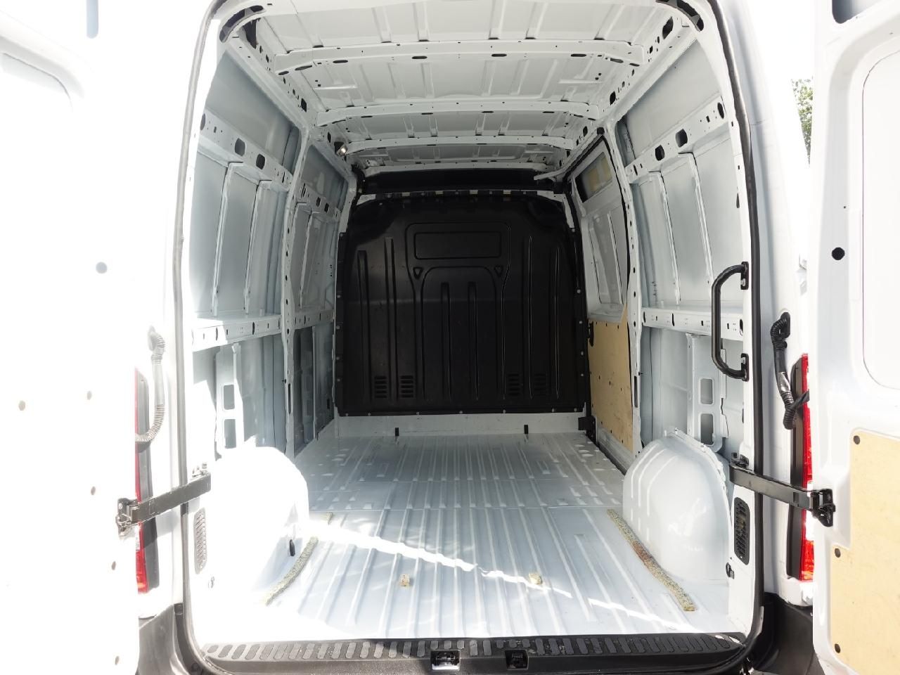 Fahrzeugabbildung Opel Movano Cargo L2H2 3,5t