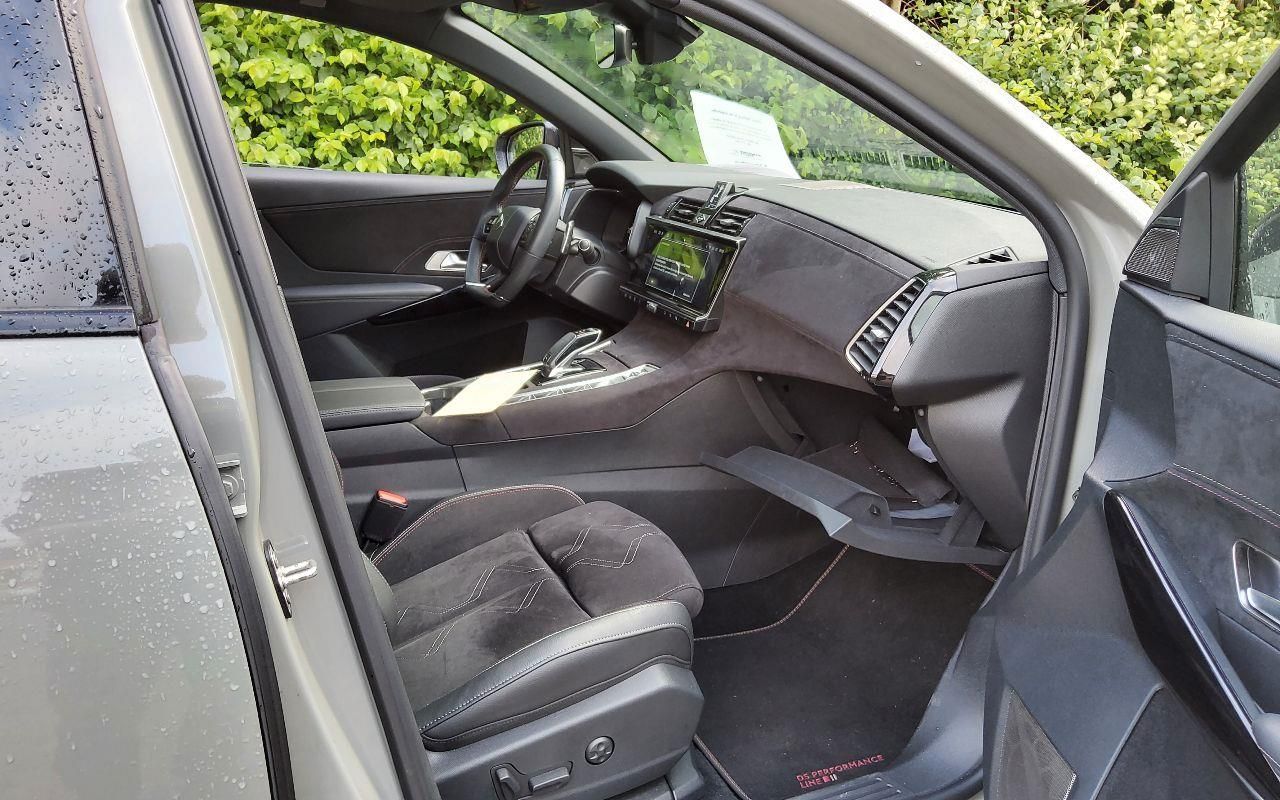 Fahrzeugabbildung DS Automobiles DS7 BlueHDi 130 EAT8 Performance Line+ Focal Nav
