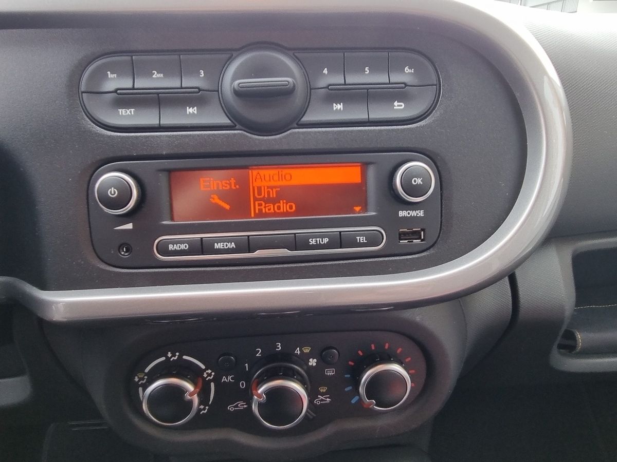 Fahrzeugabbildung Renault Twingo LIMITED SCe 70 EDC