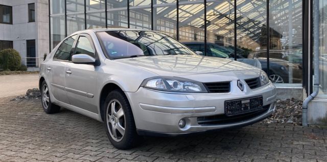 Renault Laguna II Privilege Limousine 8 fach bereift