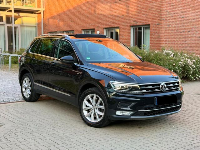 VW Volkswagen Tiguan 2.0TDI DSG 4Motion R-Pan...