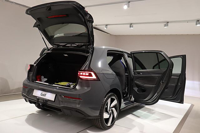 Golf GTE 1.5 DSG BlackStyle AHK Winterr. PANO KA