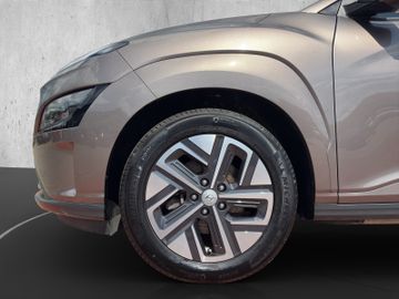 Hyundai Kona Select Elektro Kam.+KeyLess+Navi+SHZ+ACC