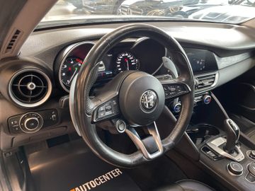 Alfa Romeo Giulia 2,2 JTDM Executive *BI-XENON*ACC*AHK*LED*