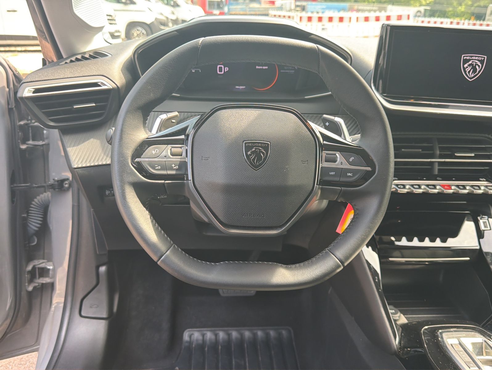 Fahrzeugabbildung Peugeot 208 Hybrid 110 Allure - Automatik
