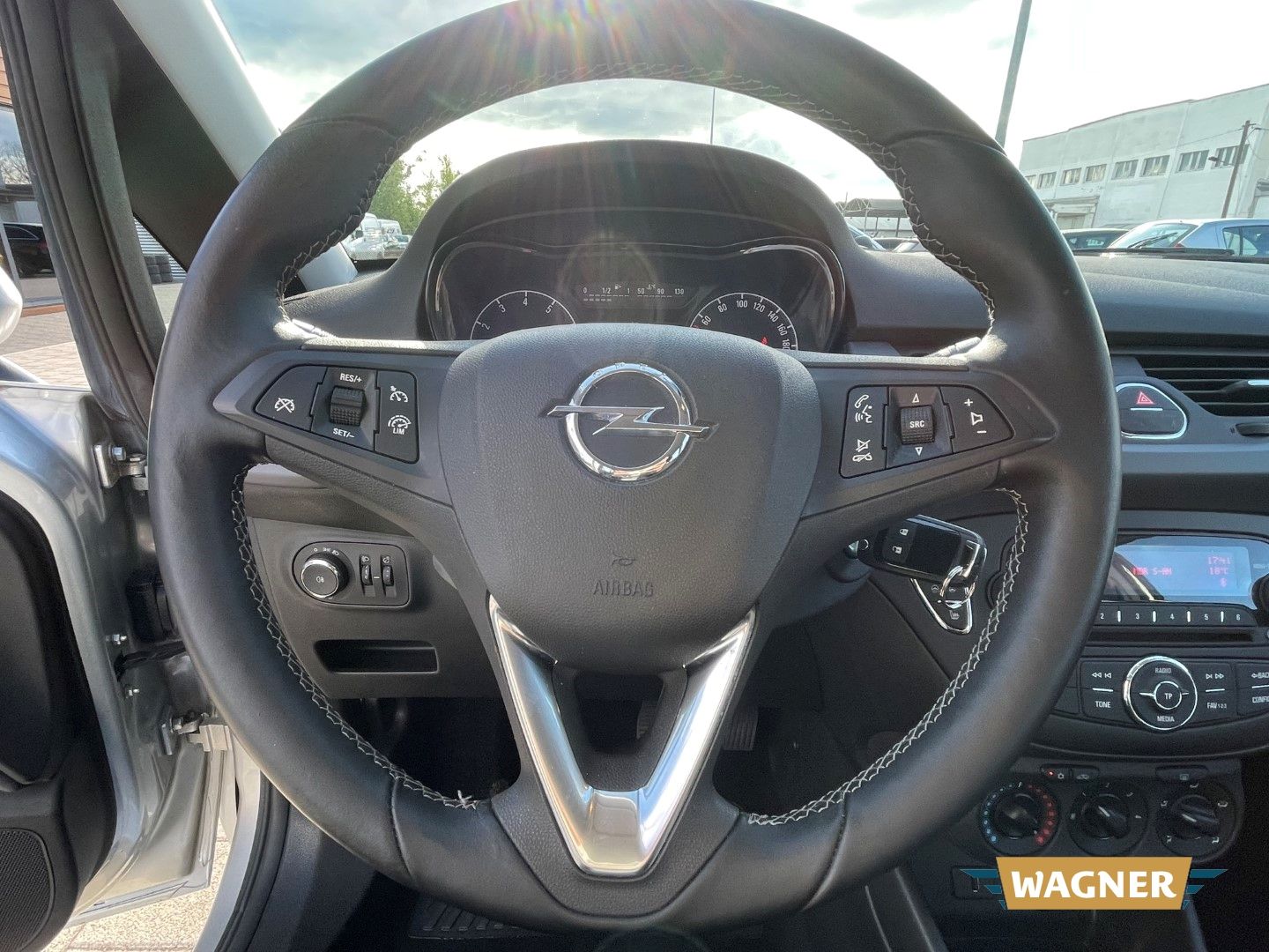 Fahrzeugabbildung Opel Corsa E Edition 1.2 Sitzheizung Tempomat