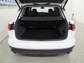 Volkswagen Touareg - 7