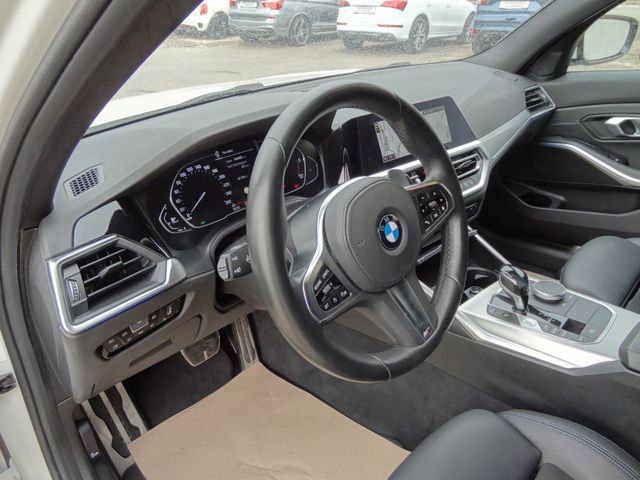 Fahrzeugabbildung BMW 320d xDrive M Sport/2.Hd/Leder/Navi/Kam/LED/