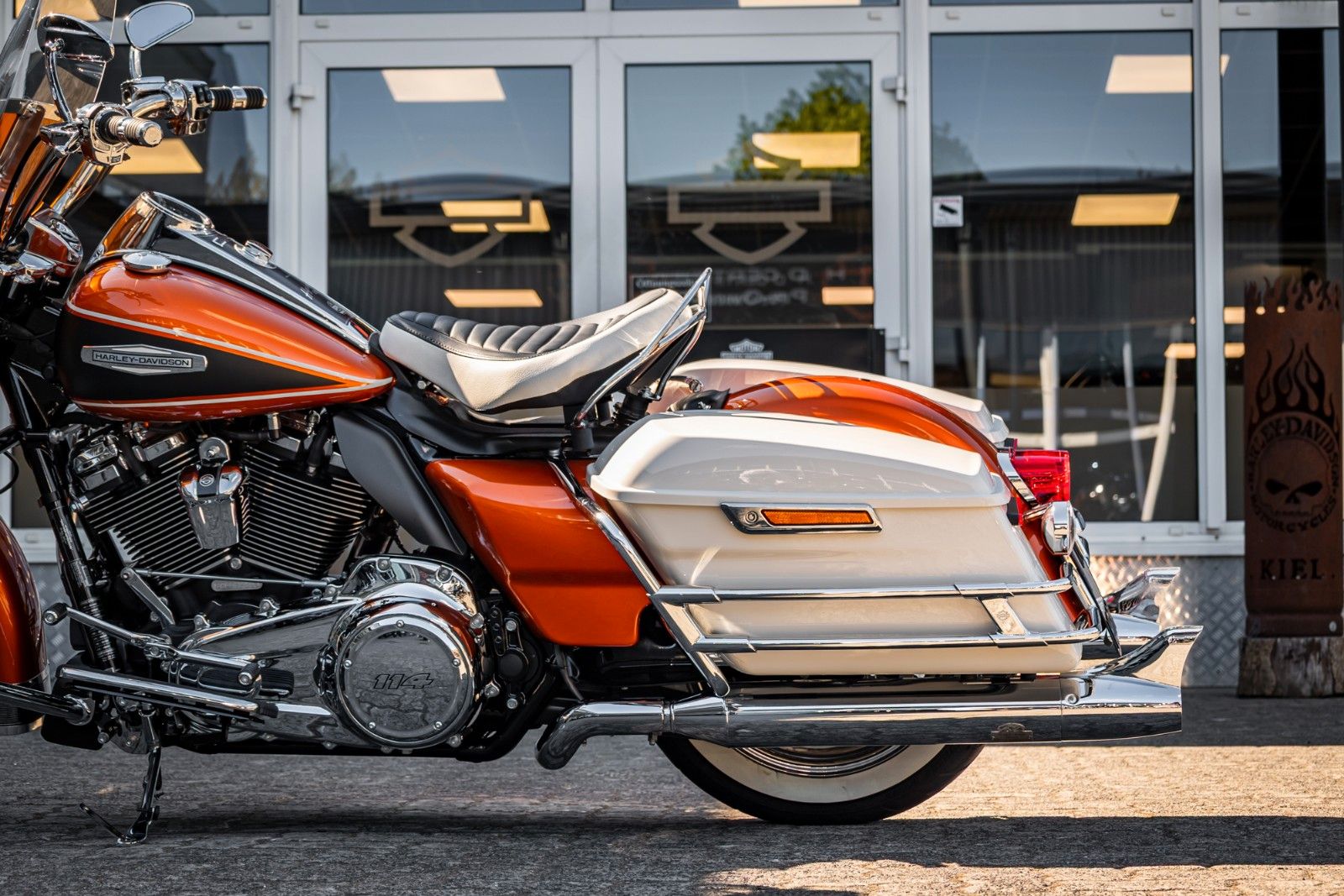Fahrzeugabbildung Harley-Davidson Electra Glide Highway King  - JEKILL&HYDE  -