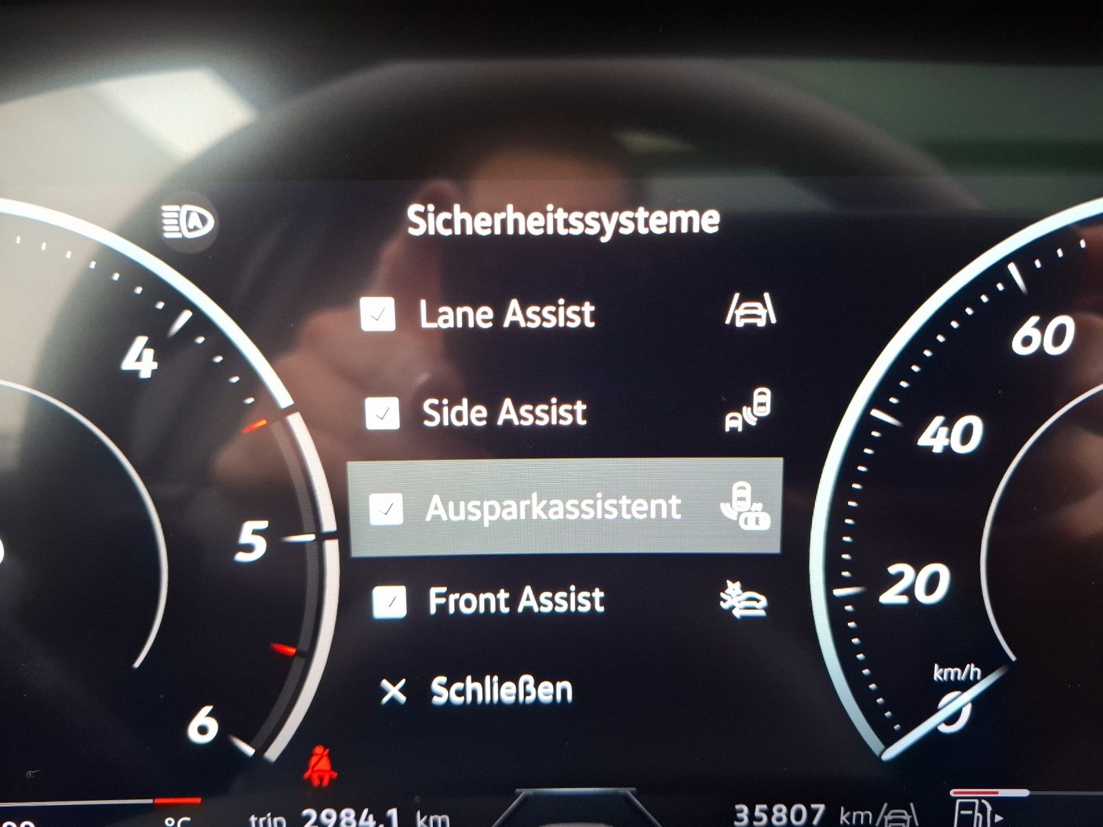 Fahrzeugabbildung Volkswagen Touareg R-Line TDI 4M IQ.Light ACC AHK STH PANO