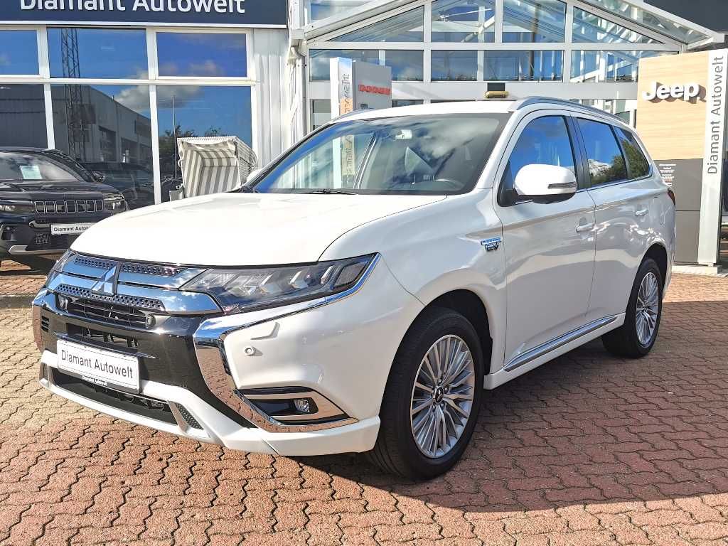 Mitsubishi Outlander Plug-in Hybrid PLUS Dia. 2.4 MIVEC 4WD imagem 3