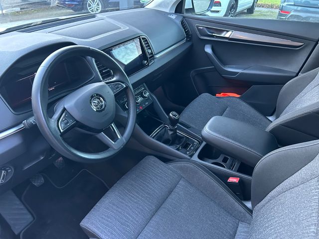 Fahrzeugabbildung Skoda Karoq 2.0 TDI 4x4+el.Panorama+Navi+AHK+CarPlay+