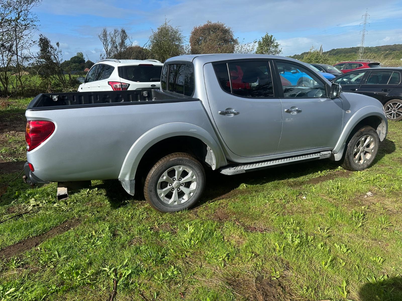 MITSUBISHI L200 2.5DI-D DOBBELT CAB 4WD | 178 ch | 4X4 | BVM