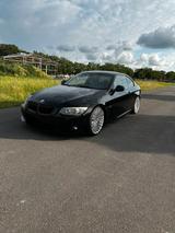 BMW E92 lci 320d - BMW 320 aus 2010: Coupé, 320d