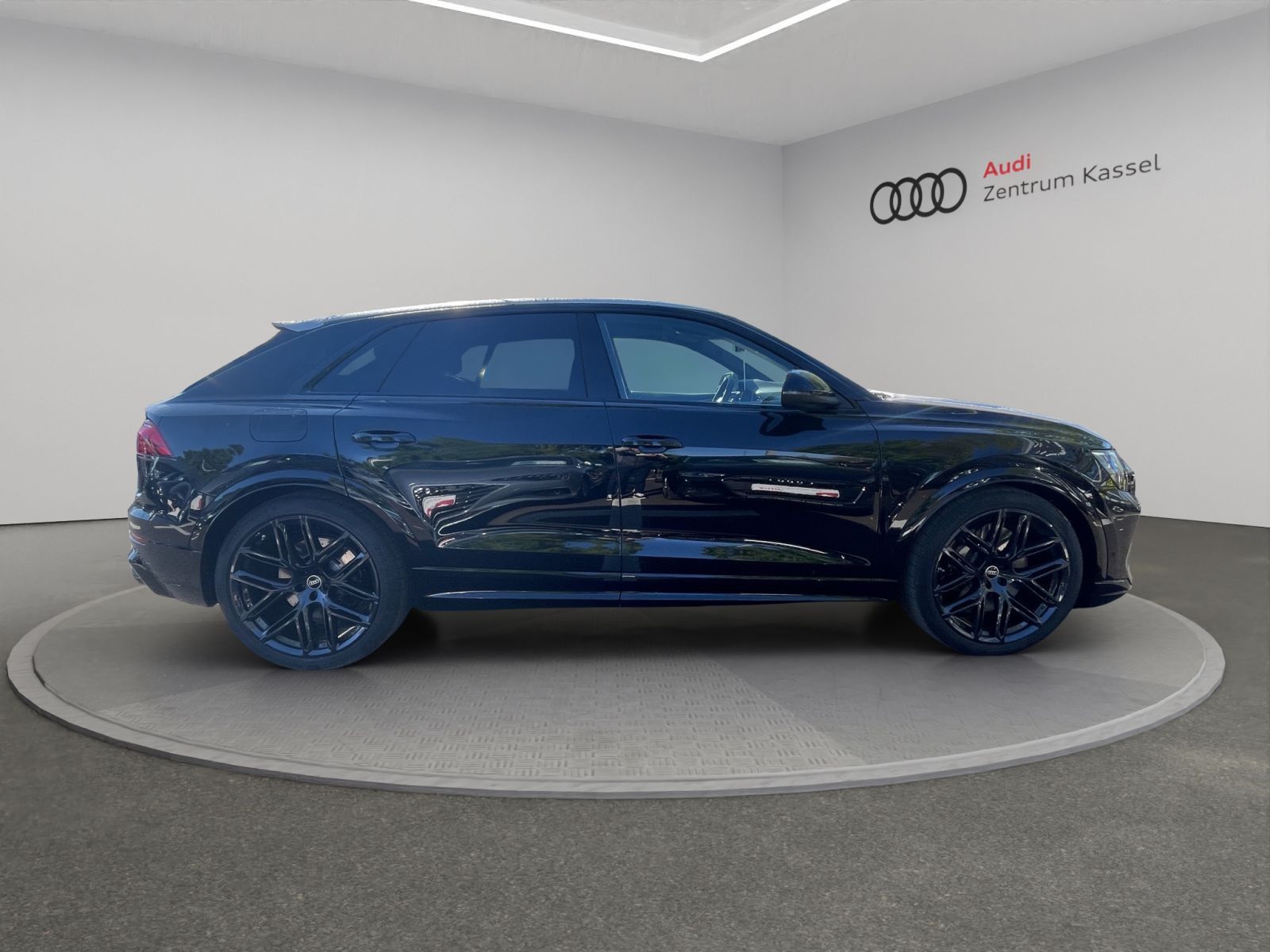 Audi RSQ8 - Bild 7