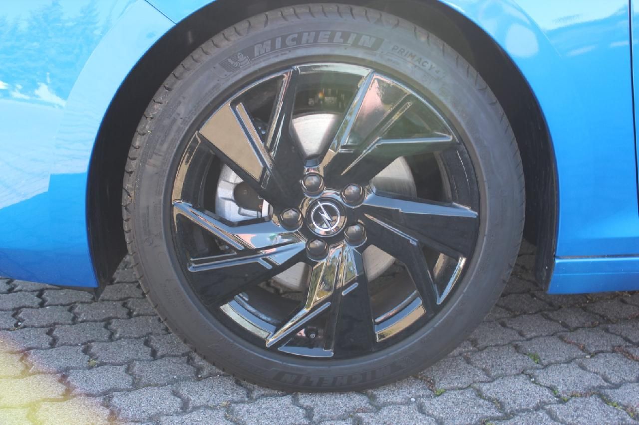 Fahrzeugabbildung Opel Astra L Sports Tourer 1.2T GS Line